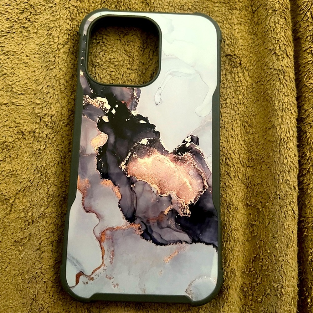Marble look iPhone 13 Pro case